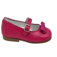 Merceditas clásicas de piel para niñas en camel o fucsia