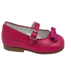 Merceditas clásicas de piel para niñas en camel o fucsia