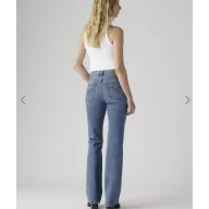 Jeans Bootcut Wedgie de Levis para un estilo único