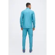 Chándal de Under Armour para un estilo deportivo.