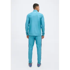 Chándal de Under Armour para un estilo deportivo.
