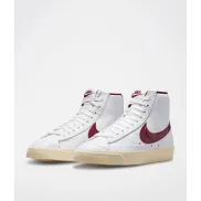 Blazer Mid 77 de Nike: Zapatillas icónicas y cómodas