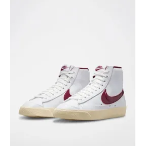 Blazer Mid 77 de Nike: Zapatillas icónicas y cómodas