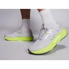 Zapatillas New Balance Fuelcell Propel grises y verde neón