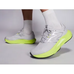 Zapatillas New Balance Fuelcell Propel grises y verde neón