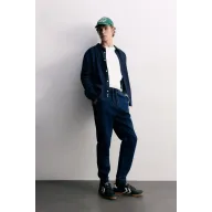 Jogger jeans cómodos y modernos