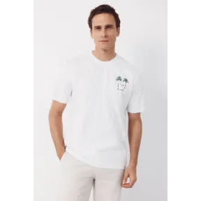 Camiseta Cortefiel con diseño gráfico