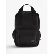 Mochila STNDRD: Estilo y Funcionalidad en Uno