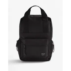 Mochila STNDRD: Estilo y Funcionalidad en Uno