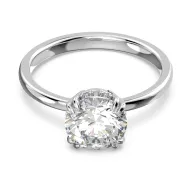 Anillo cocktail de la colección Stilla de Swarovski