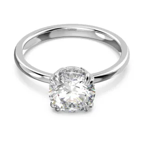 Anillo cocktail de la colección Stilla de Swarovski