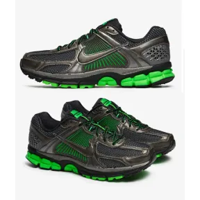 Nike Vomero 5 SE - Disponibles del 38.5 al 47.5
