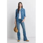 Bootcut Jeans para un Look Casual y Elegante