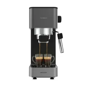 Cafetera Cecotec Cafelizzia 690 en color gris y negro