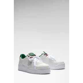 Zapatillas blancas Guess Joezi: Clásico con estilo premium