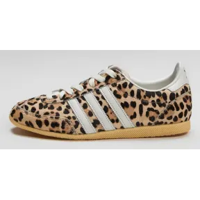 Zapatillas Japan de Adidas Originals con Estampado de Leopardo.