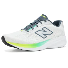 Vongo v5 de New Balance: confort y estilo en cada paso.