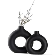 Jarrones caros con un diseño minimalista
