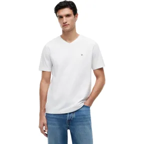 Camiseta de Tommy Hilfiger para un estilo clásico.