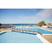 Formentera: 4 noches, ferry, coche y hotel por 528€