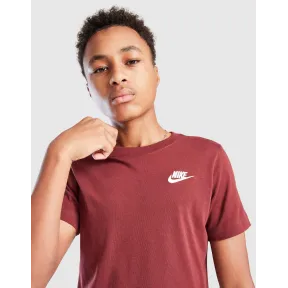 Camiseta júnior Nike con pequeño logo.