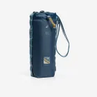 Funda cantimplora isotérmica 1,5 L con bandolera y bolsillo.