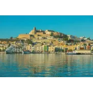 3 noches en hotel 4★ en Ibiza con ferry y media pensión
