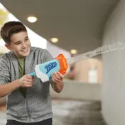 Chorro gigante de pistola de agua
