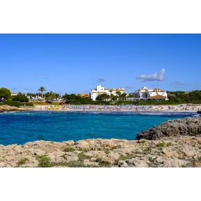 Menorca: 5 noches en 3★ + Ferry y Parque Acuático desde 170€