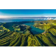 5 Días en Ponta Delgada, Azores: Vuelo, Coche y Hotel