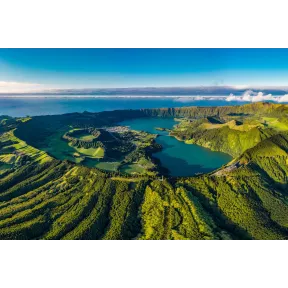 5 Días en Ponta Delgada, Azores: Vuelo, Coche y Hotel