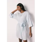 Bata suave azul midi de viscosa.