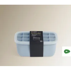Molde para cubitos de hielo en recipiente práctico