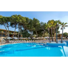 4 noches en Mallorca: Ferry con coche + Apartahotel 4*