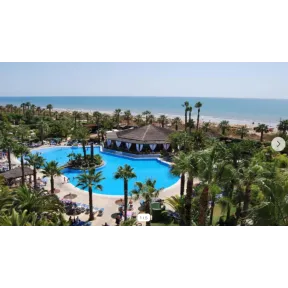 Hotel 4 estrellas frente a la playa en Islantilla con desayuno