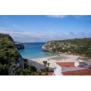 Menorca: 3 noches en Hotel 3* + Ferry con tu coche por 141€