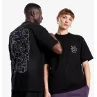 Camiseta unisex negra Elementals de corte holgado.