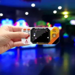 Llavero Negro Retro: My Arcade Atari Pocket Pro 25 Juegos