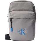 Sling Bold de Calvin Klein en bolsa