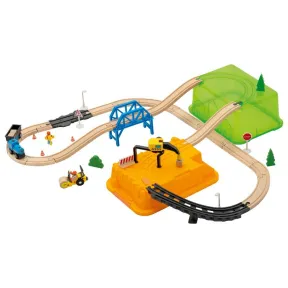 Juego de trenes: circuito de madera para diversión.
