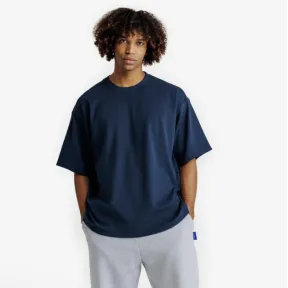 Camiseta azul marino Elementals para hombre.