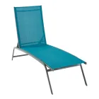 Tumbona azul para disfrutar al aire libre