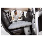 Coche con colchón de aire para mayor comodidad
