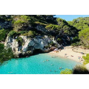 Escapada a Menorca en otoño: Ferry y apartamento desde 112€