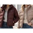 Chaqueta de mujer Levi's acolchada, se guarda en su bolsillo
