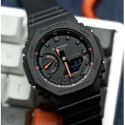 G-SHOCK GA-2100-1A4ER: CasiOak negro con acentos rojos
