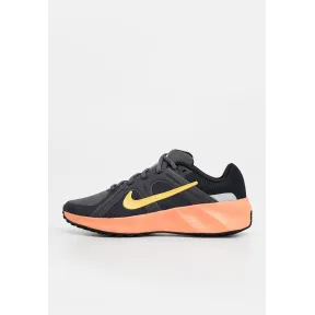 Zapatillas naranjas NIKE para un estilo deportivo