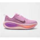Vomero Plus de Nike: comodidad y estilo en cada paso.