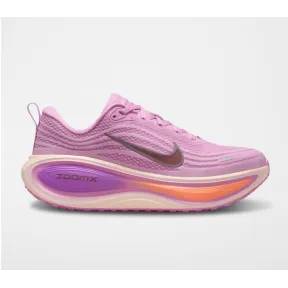 Vomero Plus de Nike: comodidad y estilo en cada paso.