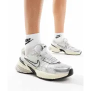 Zapatillas NIKE V2K RUN, Tallas 42 a 50 disponibles
